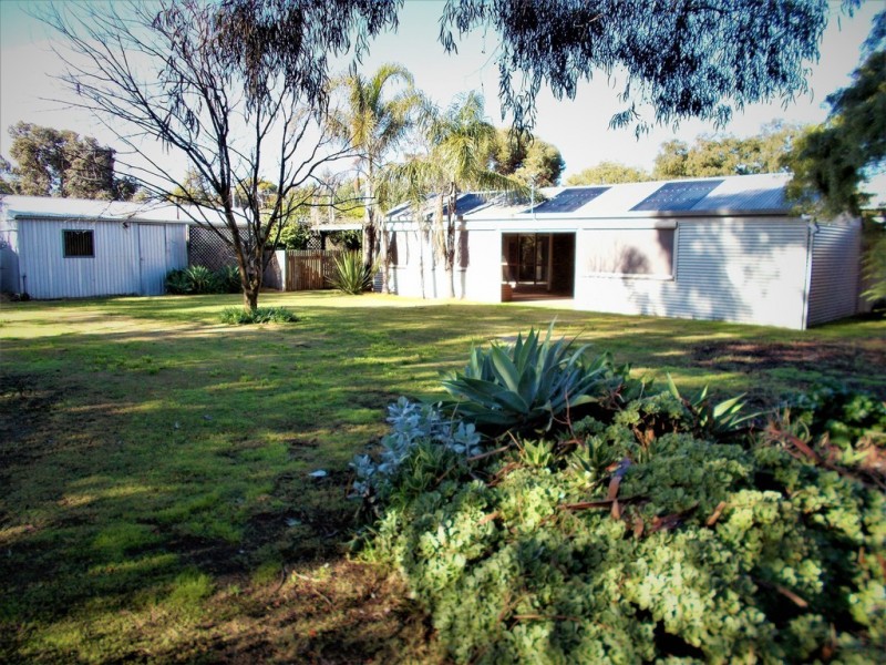 17 Buik Street, Bordertown SA 5268