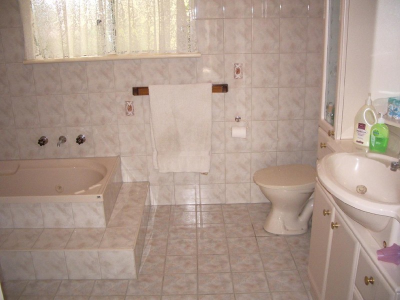 28 Cotton St, Bordertown SA 5268