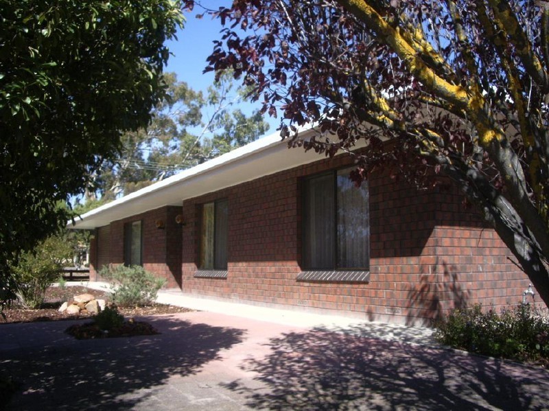 96 Victoria Pde, Bordertown SA 5268