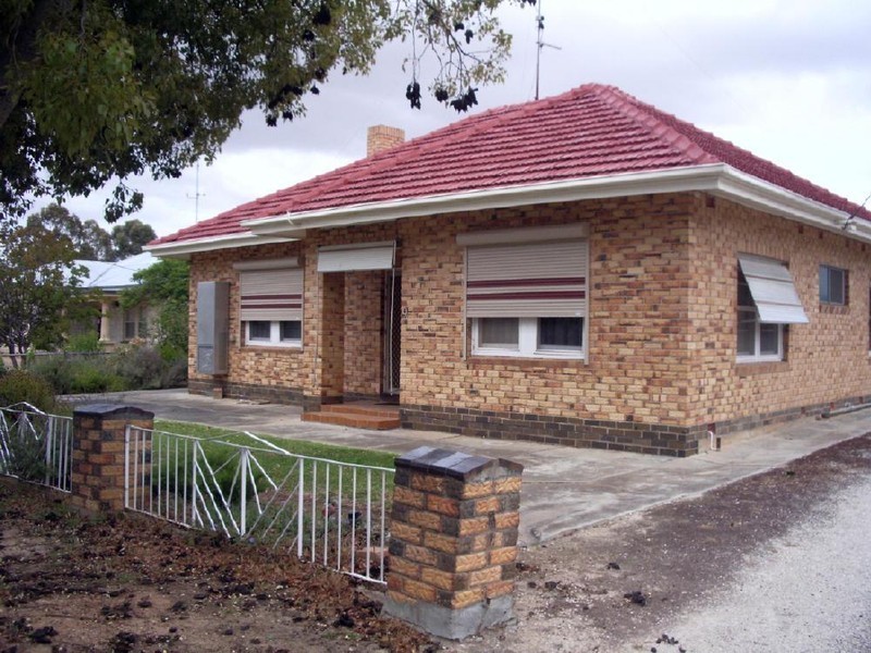 9 Tatiara Tce, Bordertown SA 5268