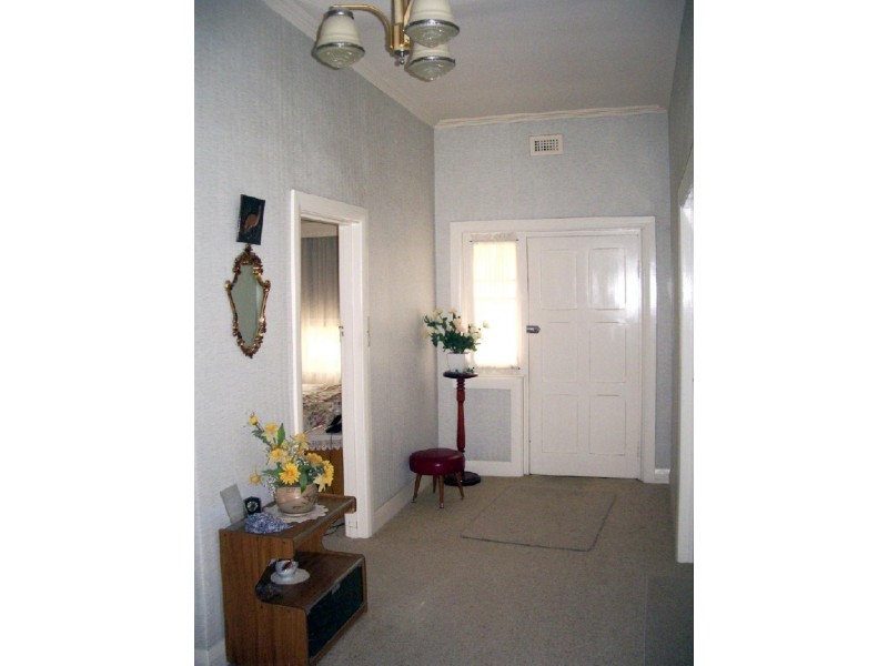 9 Tatiara Tce, Bordertown SA 5268