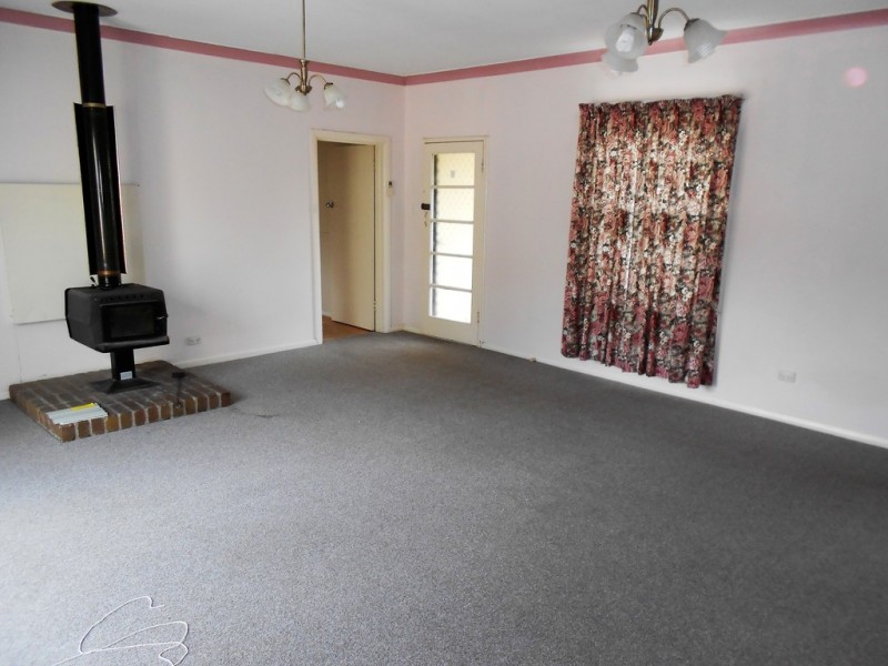 208 Victoria Pde, Bordertown SA 5268