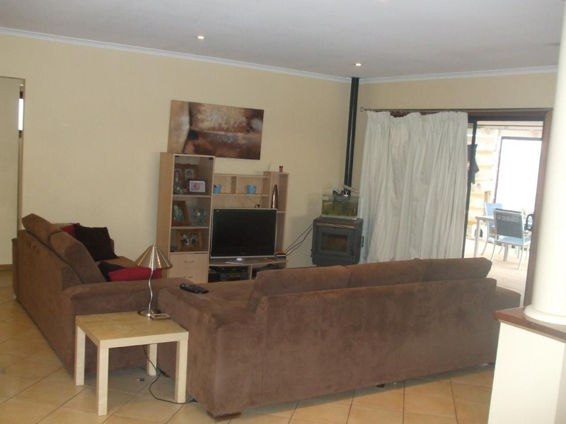 104 South Ave, Bordertown SA 5268