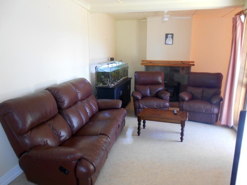 41 Naracoorte Rd., Bordertown SA 5268