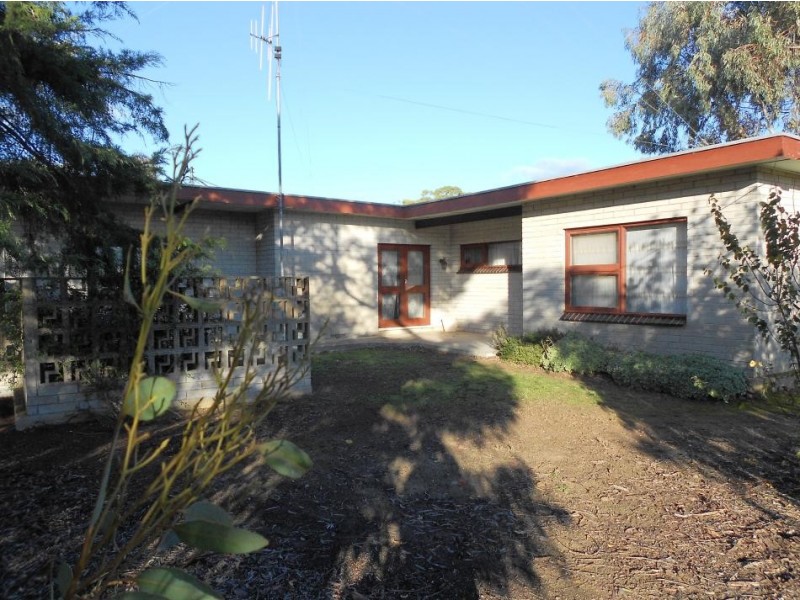 64 Venn Avenue, Bordertown SA 5268