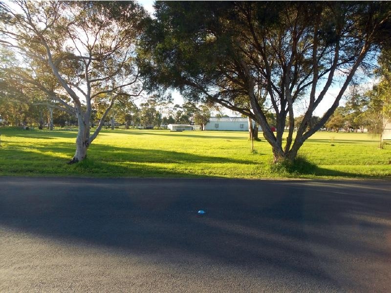 64 Venn Avenue, Bordertown SA 5268