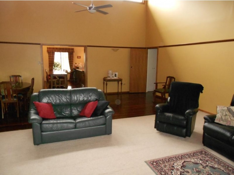 4 Seventh Street, Bordertown SA 5268