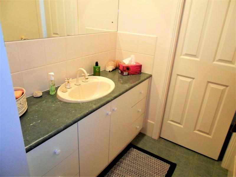 140 Victoria Parade, Bordertown SA 5268