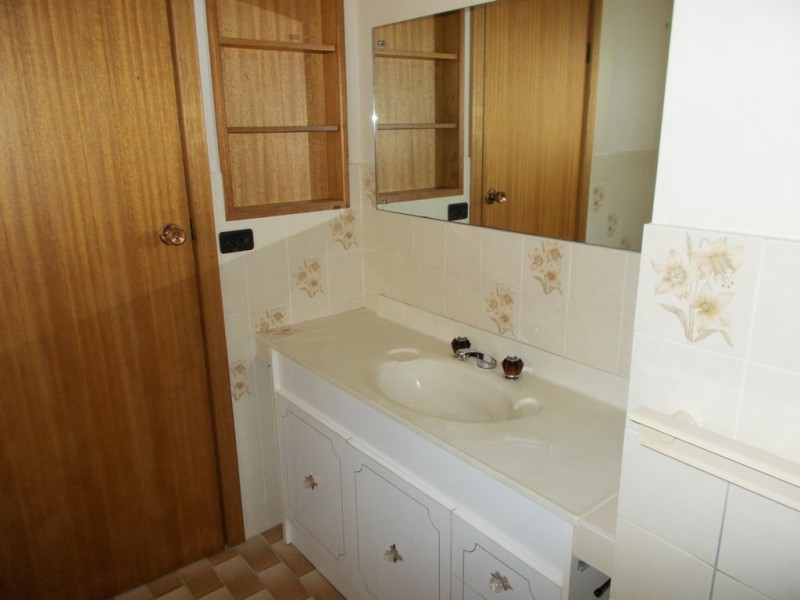 9 Cannawigara Road, Bordertown SA 5268