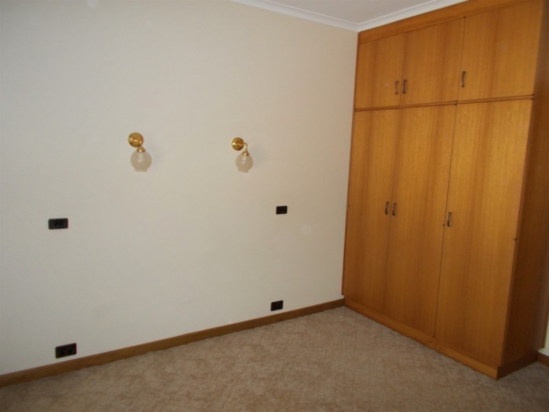 9 Cannawigara Road, Bordertown SA 5268