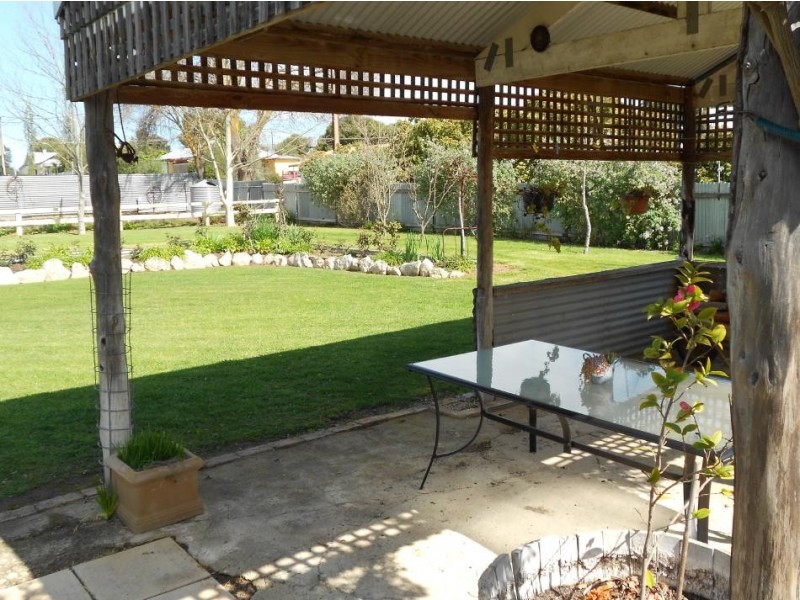 178 Victoria Pde, Bordertown SA 5268
