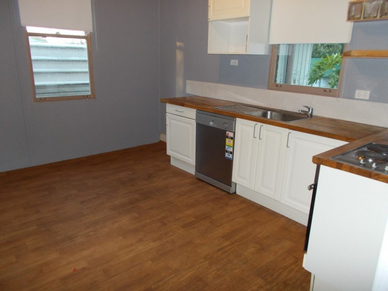 4 Second St, Bordertown SA 5268
