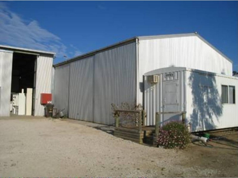 7 Racecourse Road, Bordertown SA 5268