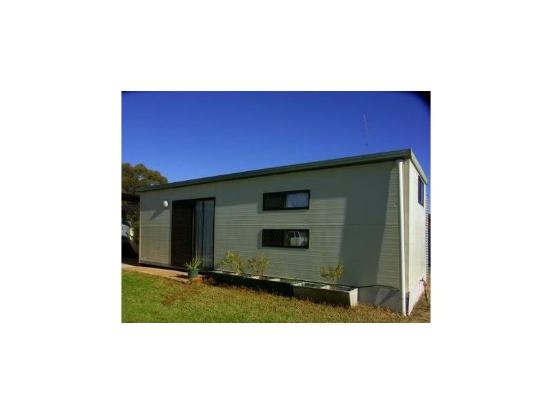 16 Railway Tce North, Lameroo SA 5302