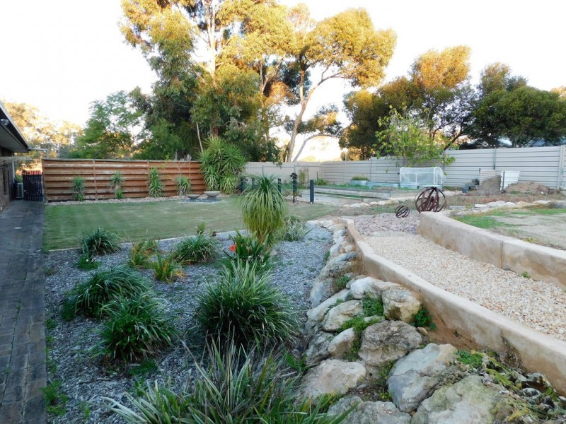 27 Creecoona Tce, Bordertown SA 5268