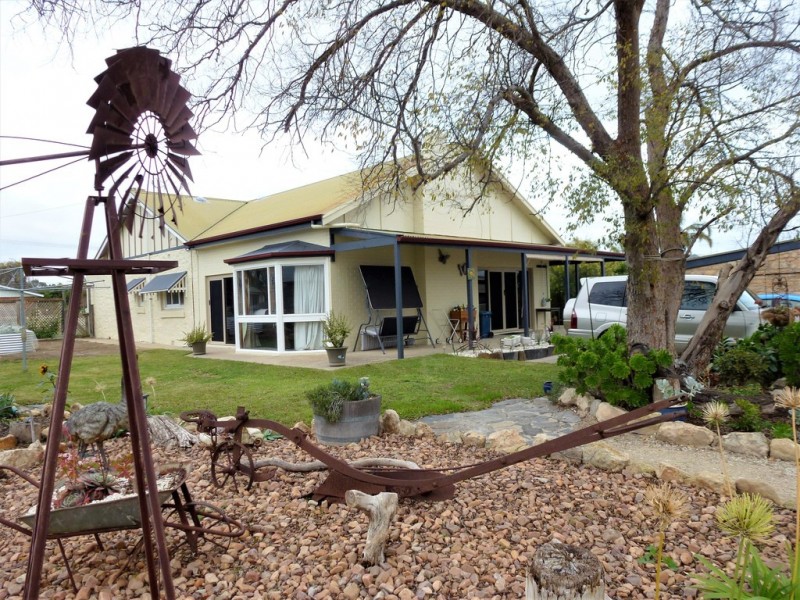 39 Salom Street, Bordertown SA 5268