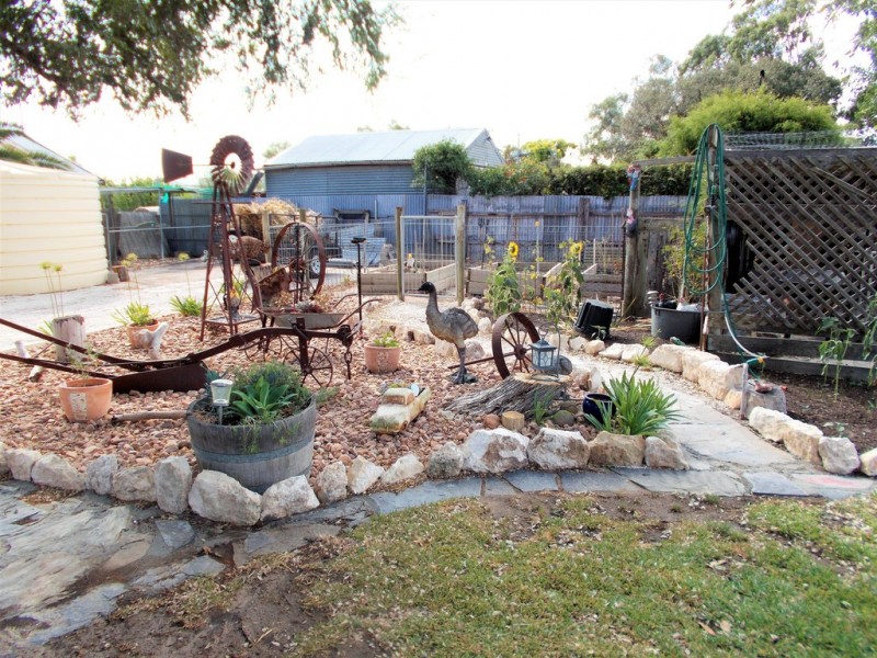 39 Salom Street, Bordertown SA 5268