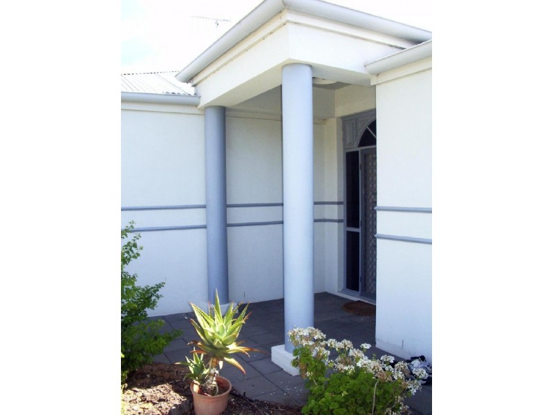 49 Park Terrace, Bordertown SA 5268