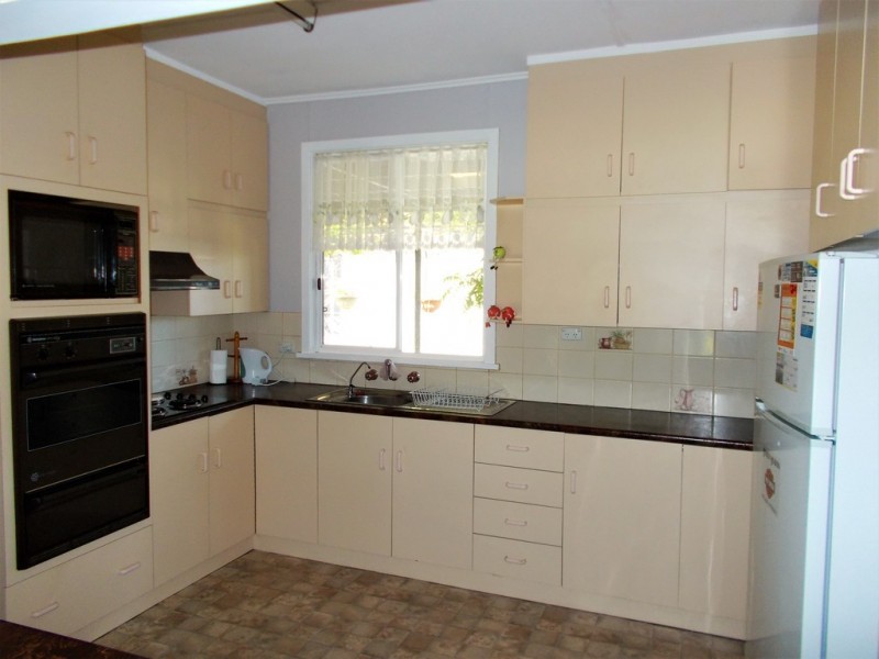 9 Eveline St, Bordertown SA 5268