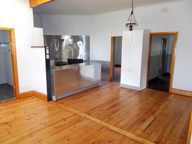 24 Pigeon Flat Road, Bordertown SA 5268