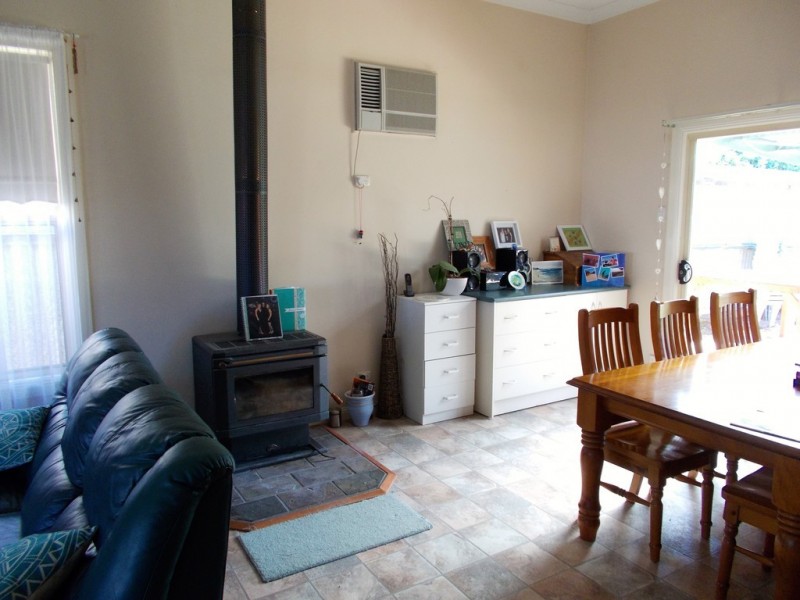 22 Fourth Street, Bordertown SA 5268