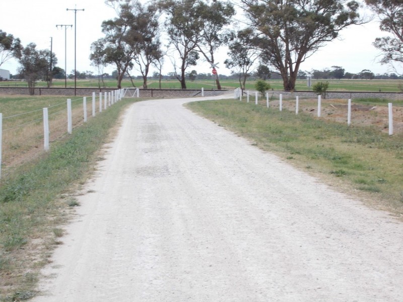 16875 Dukes Highway, Bordertown SA 5268