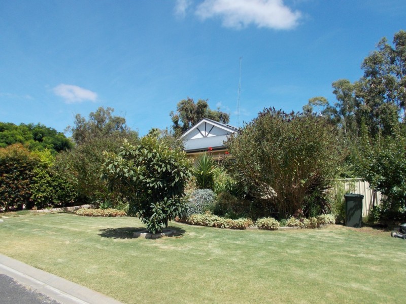 5 Osborne Court, Bordertown SA 5268