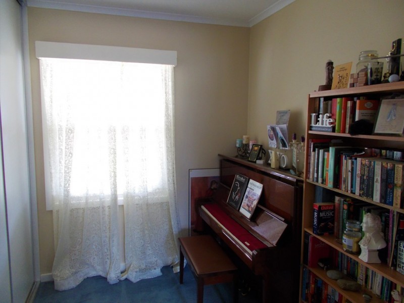 27 Milne Street, Bordertown SA 5268