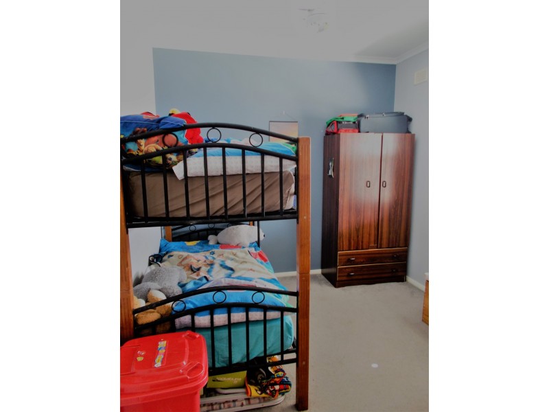 27 Milne Street, Bordertown SA 5268