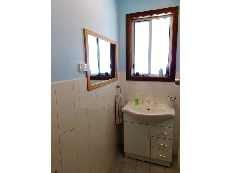 27 Milne Street, Bordertown SA 5268