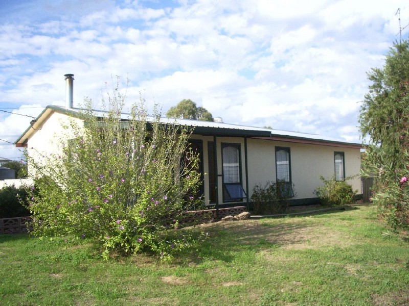 28 Salom Street, Bordertown SA 5268