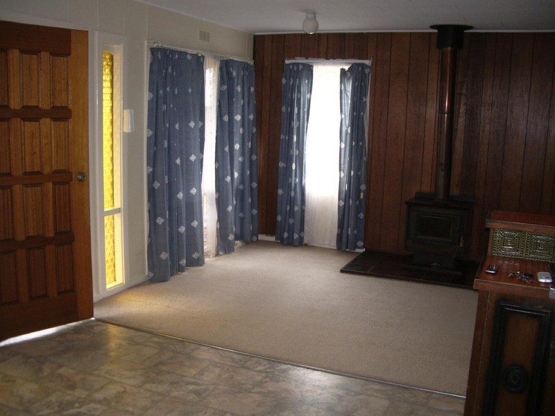 28 Salom Street, Bordertown SA 5268