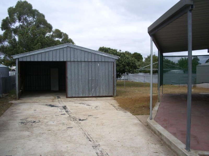 28 Salom Street, Bordertown SA 5268