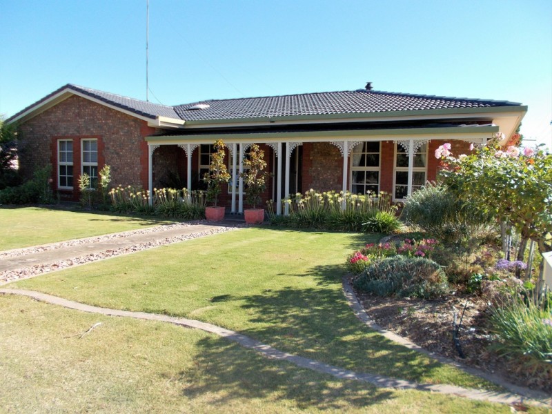 25 Cannawigara Road, Bordertown SA 5268