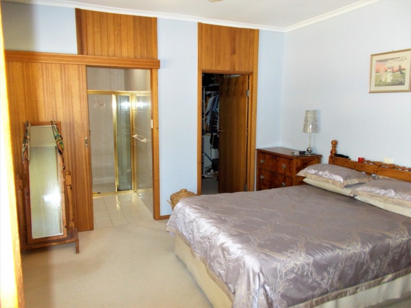 25 Cannawigara Road, Bordertown SA 5268