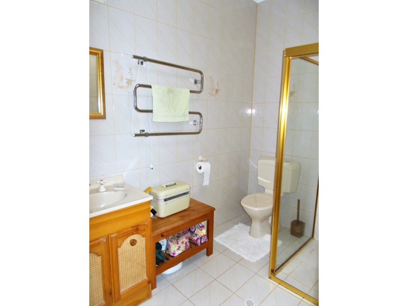 25 Cannawigara Road, Bordertown SA 5268