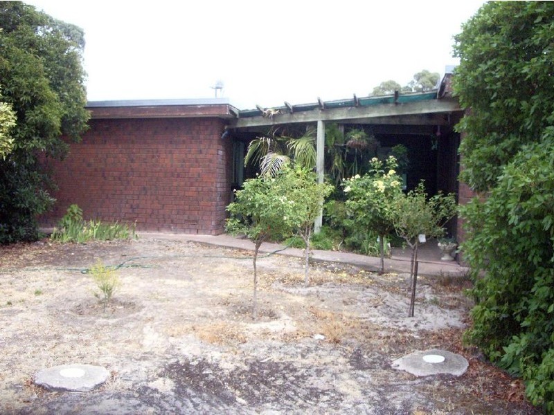 17 Eighth Street, Bordertown SA 5268