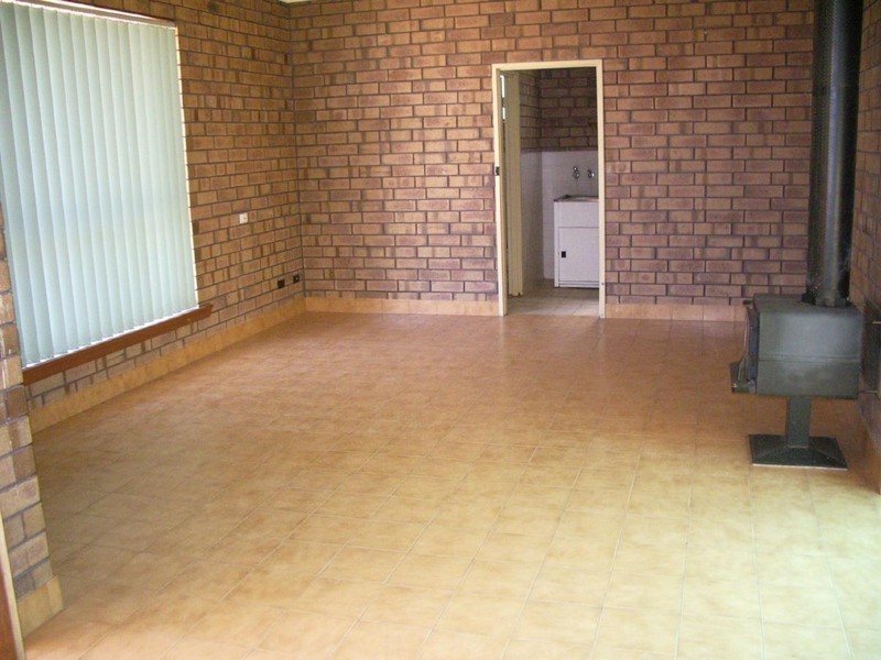 73 Park Terrace, Bordertown SA 5268