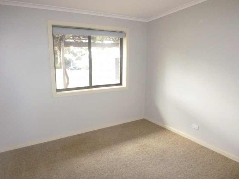 17 Cannawigara Road, Bordertown SA 5268