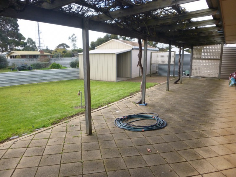17 Cannawigara Road, Bordertown SA 5268