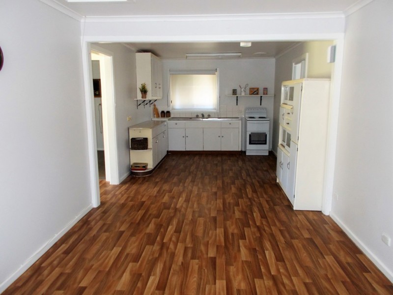 10 Fourth Street, Bordertown SA 5268
