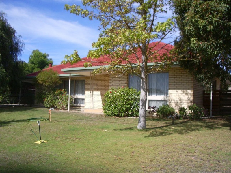 26 Albert Parade, Bordertown SA 5268