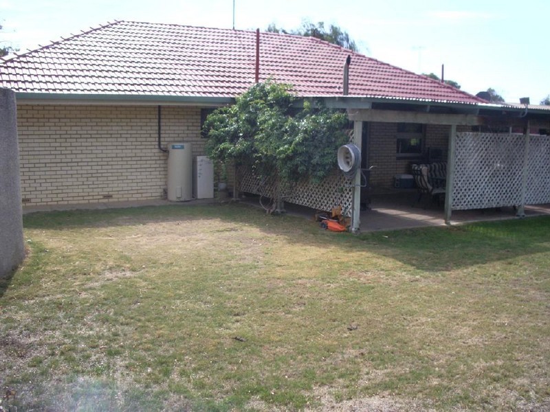 26 Albert Parade, Bordertown SA 5268