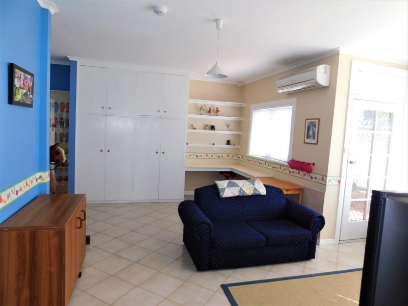 79 West Terrace, Bordertown SA 5268