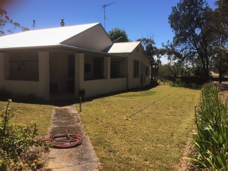 18241 Dukes Highway, Bordertown SA 5268