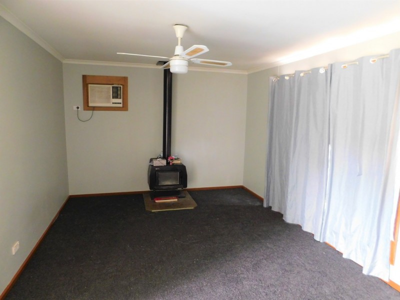 49 Albert Parade, Bordertown SA 5268