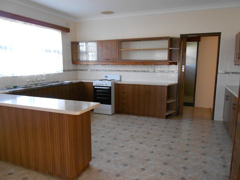 8  Cannawigara Road, Bordertown SA 5268