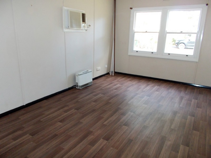 51 Albert Parade, Bordertown SA 5268