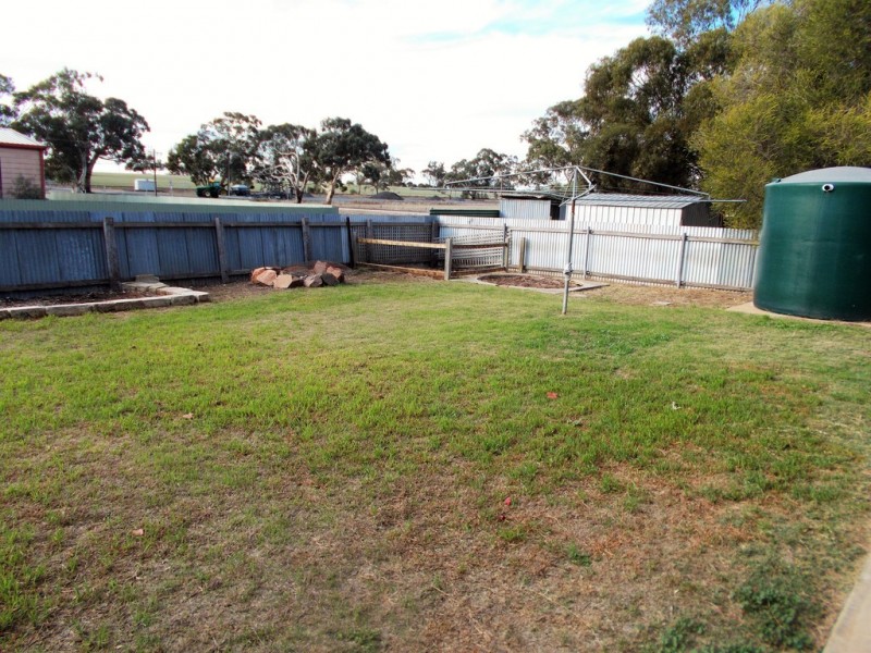 51 Albert Parade, Bordertown SA 5268