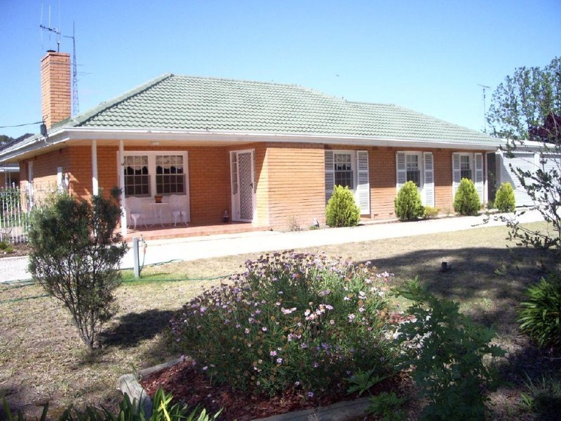 18 Cannawigara Road, Bordertown SA 5268